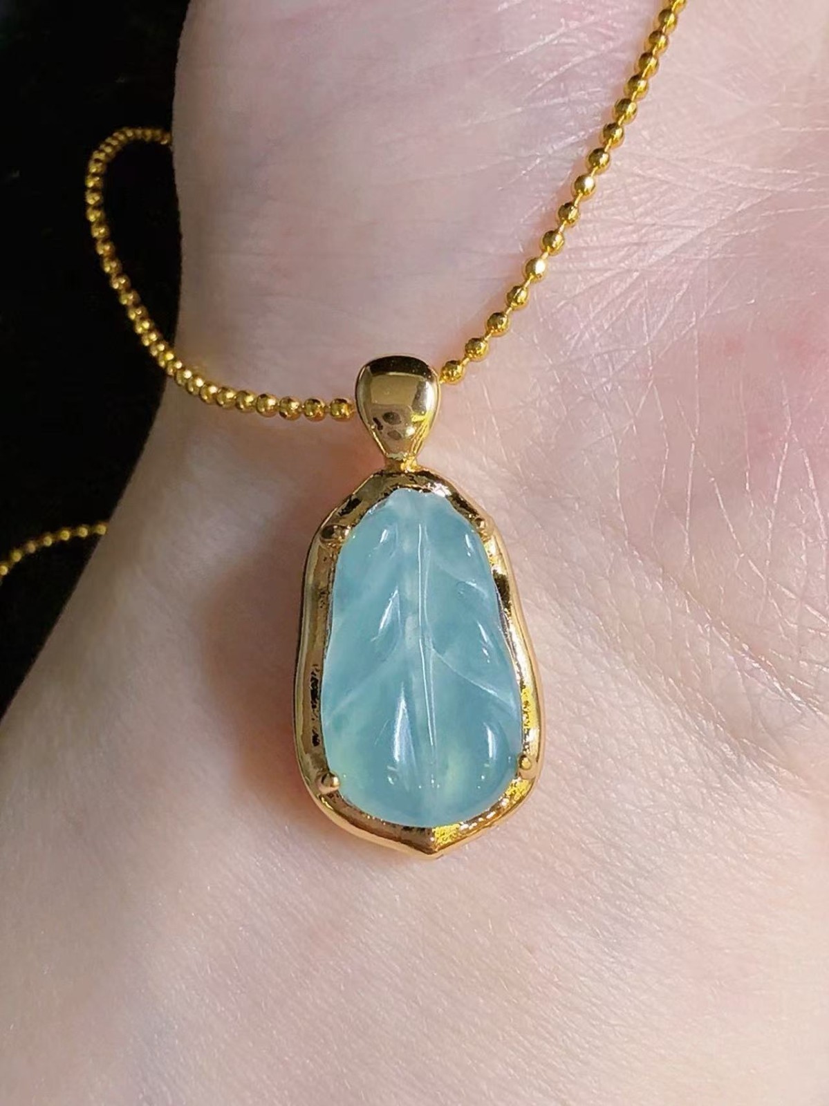 Beautiful Natural jadeite sky blue leaf shape pendant