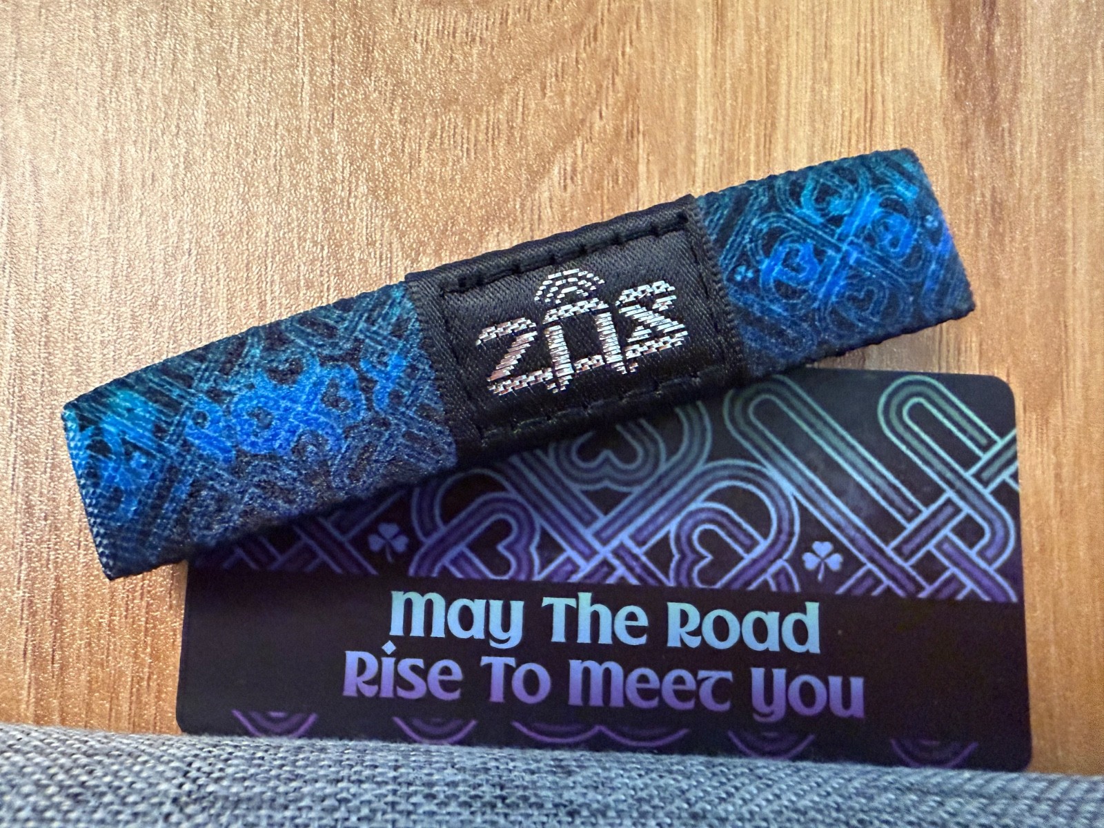 “ZOX MAY THE ROAD RISE TO MEET YOU (BLUE)” MEDIUM NIP $6 SHIPPING FOR UP TO 8