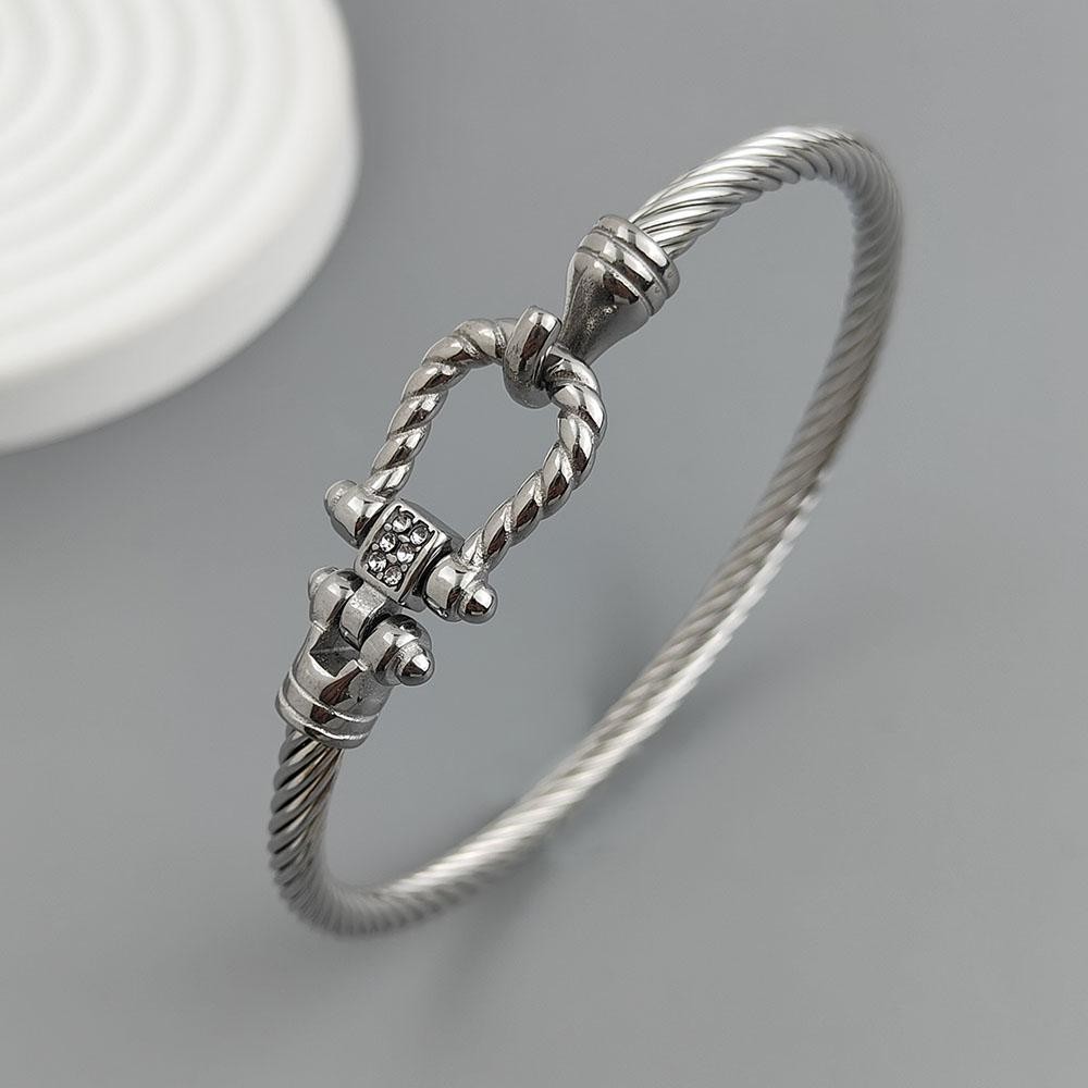 New Style Stainless Steel Horseshoe Bracelet Gold Color Button Pattern Jewelry