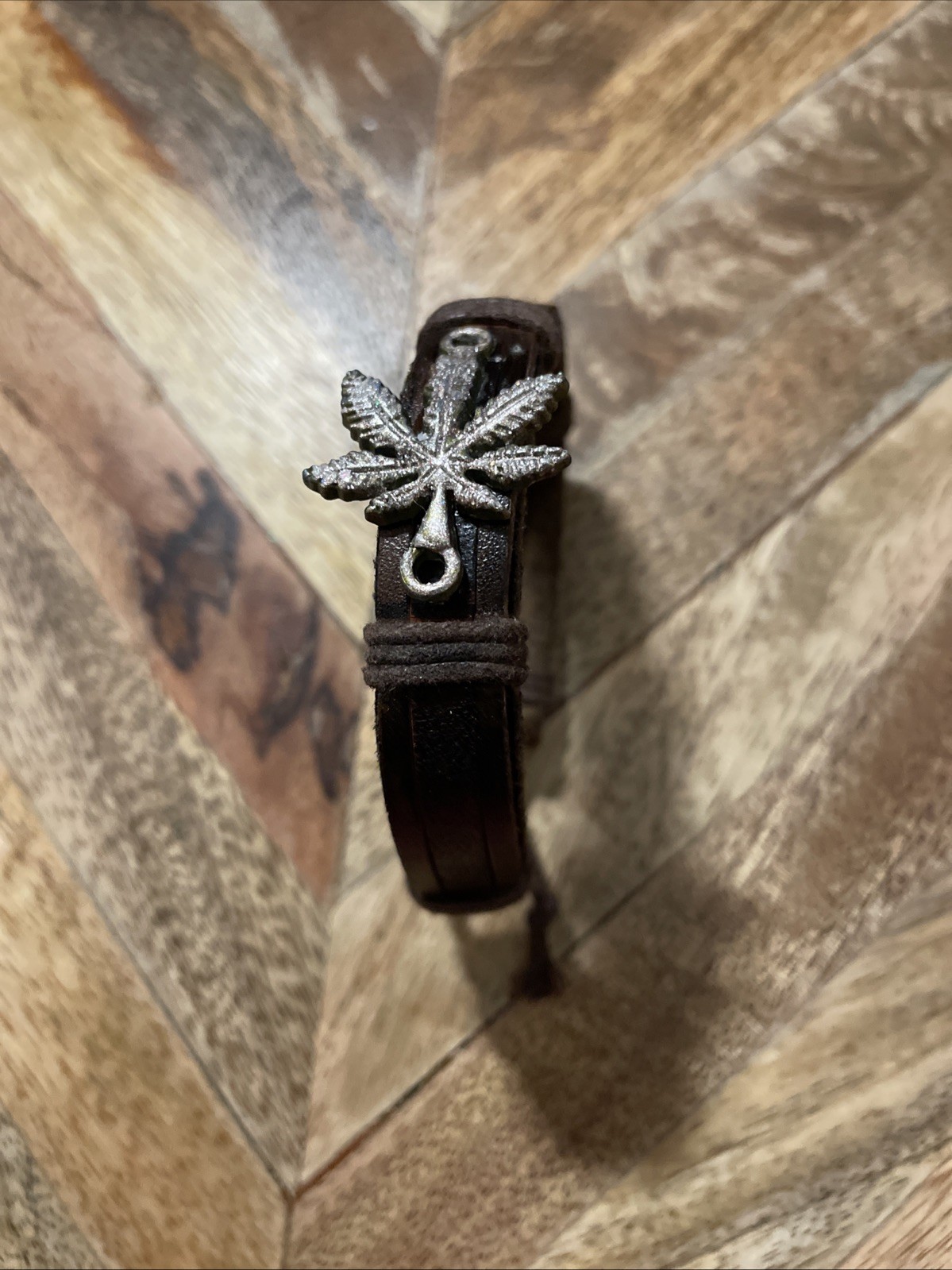 Metal Cannabis Leaf 2 Cord Sim Leather Bracelet Anklet Adjustable 38C