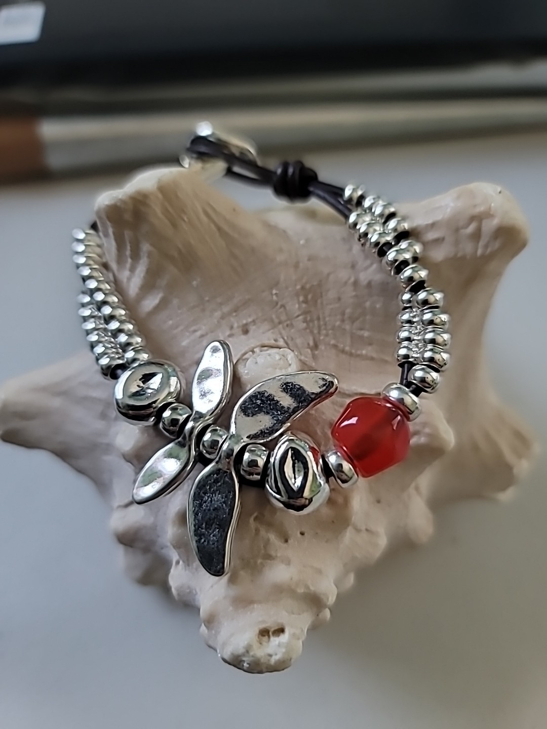 Red Hot beaded silver plated Double Layer Dragonfly Bracelet Uno De 50 Style
