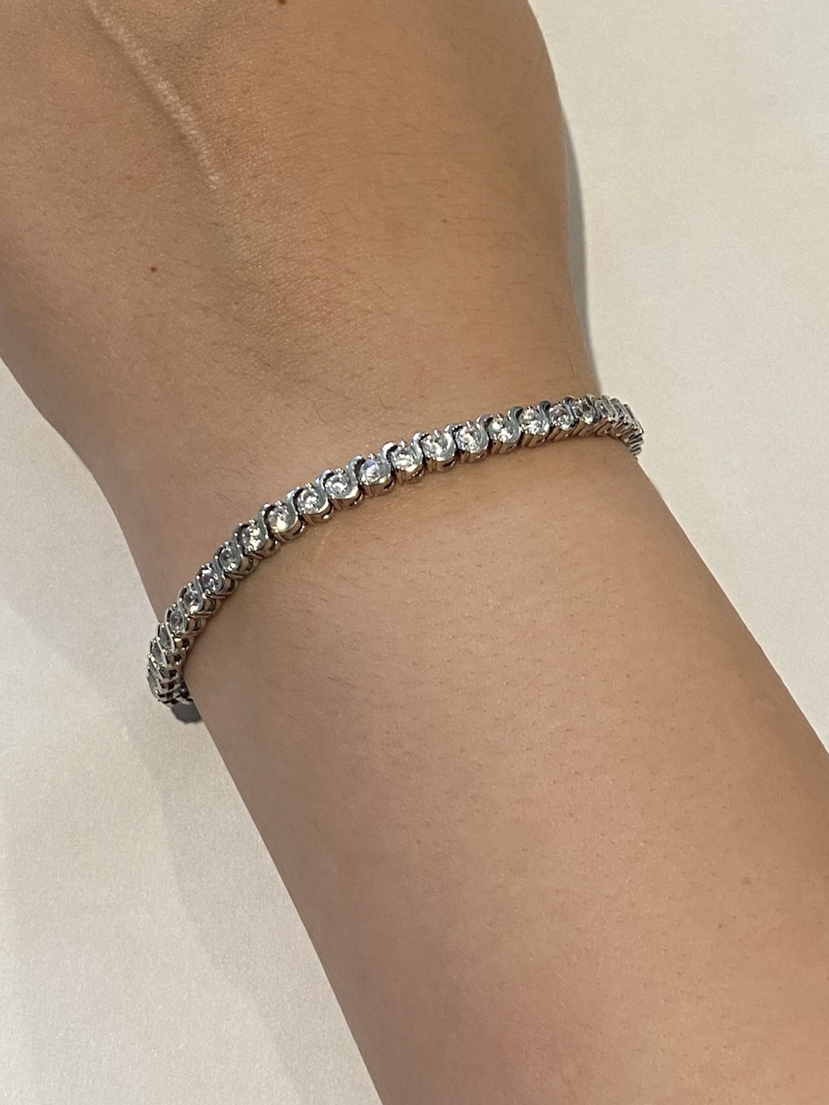 Silver Tone Crystal Rhinestone Tennis Bracelet Size 7 Push Lock Closure