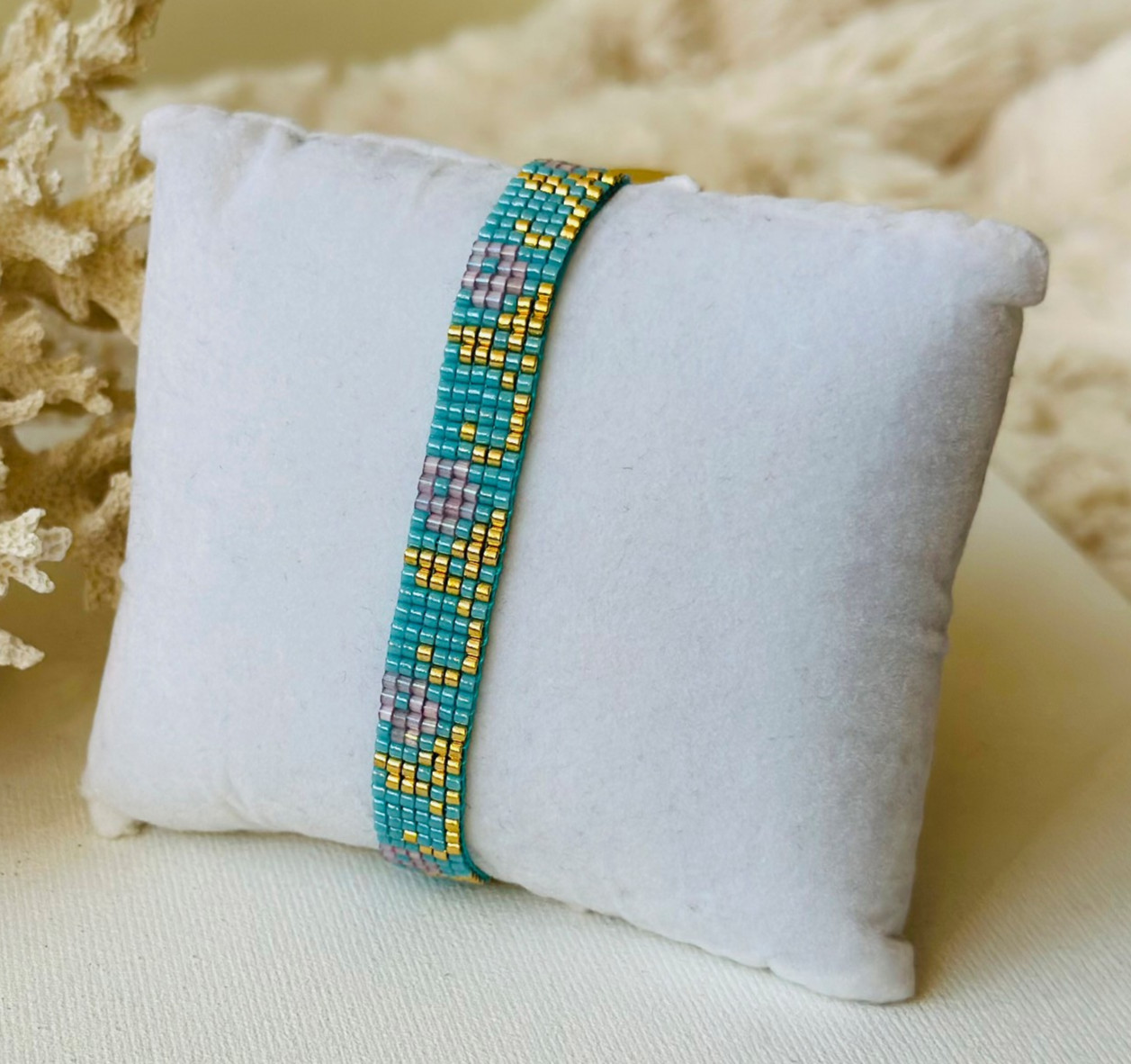 Floral Bead Loom Bracelet, Handmade Turquosie Gold Miyuki Beaded Bracelet, 9 mm