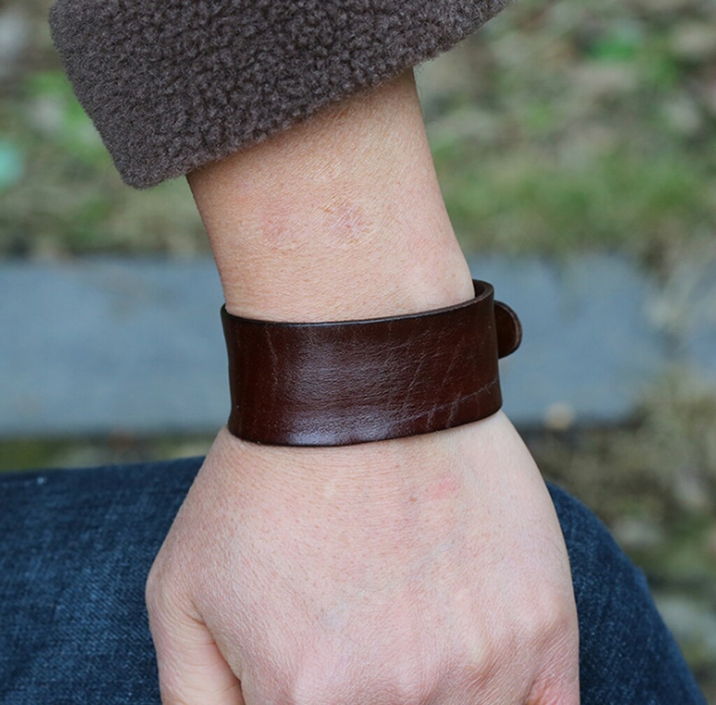 MEN/ Women Cowboy Vintage Curved Genuine Leather Wristband Bracelet 7.3-9″